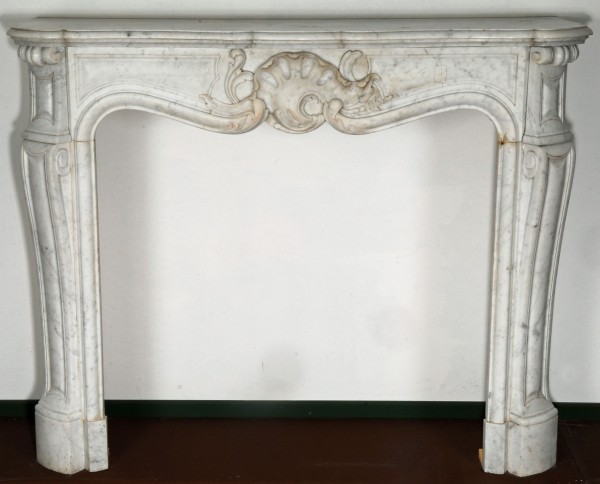Stil: Louis XVI Farbe: weiß Ausführung: Marmor