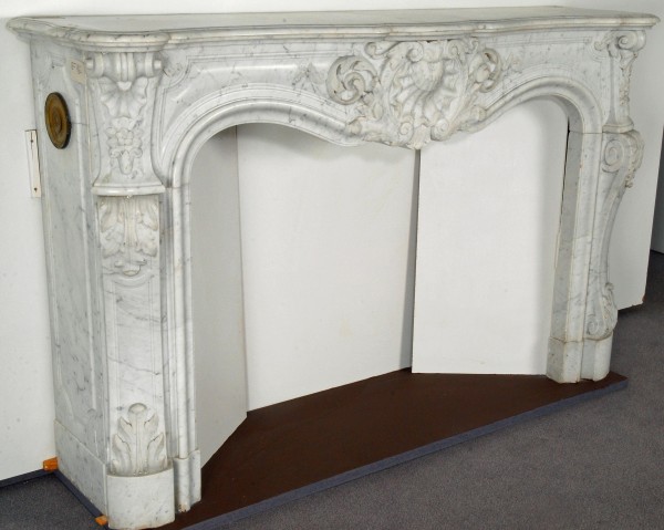 Stil: Louis XVI, Farbe: carrara,  Ausführung: Marmor