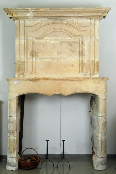Stil: Louis XIV,  Ausführung: Sandstein