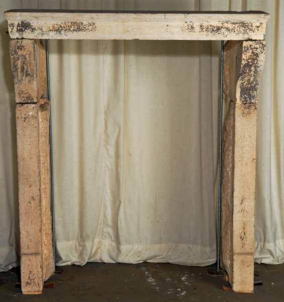 Stil: Louis XIII,  Ausführung: Sandstein