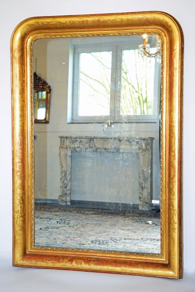 fein gearbeiteter, grosser goldener spiegel