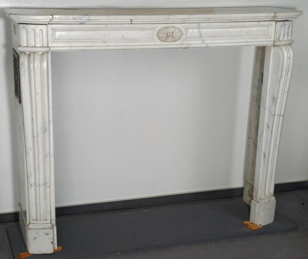 anrtiker-kamin-marmor-weis_69.jpg