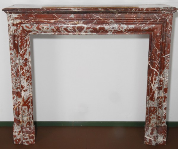 Stil: Louis III, Farbe: zart-belgisch-rot,  Ausführung: Marmor