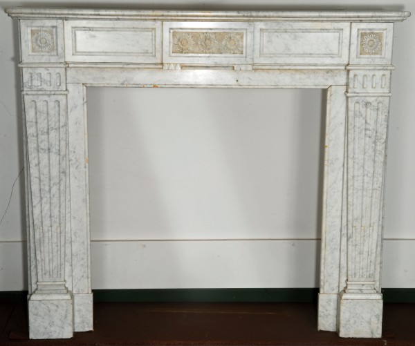 Stil: Louis XV Farbe: weiß Ausführung: Marmor